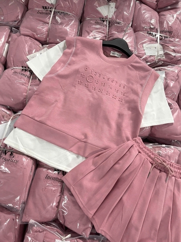 Set726- Set áo nỉ cộc hồng dập nổi phối chân váy xếp ly ngắn