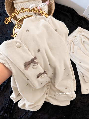 Set1081- Set pijama díp lông mềm màu be đính nơ