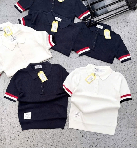 A251- Áo len THOM 2 màu than,trắng full tem