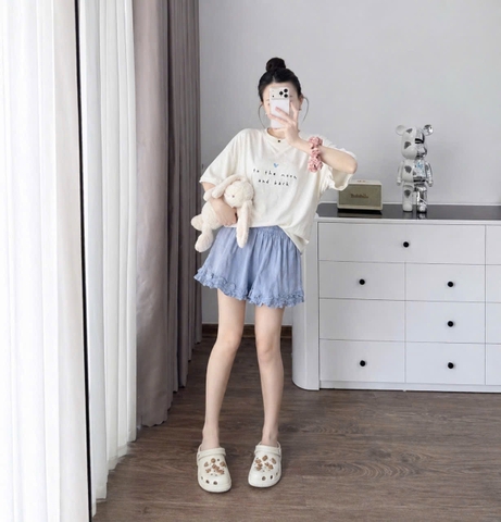 SET961- Set áo thun trắng in chữ phối quần cộc xanh bèo