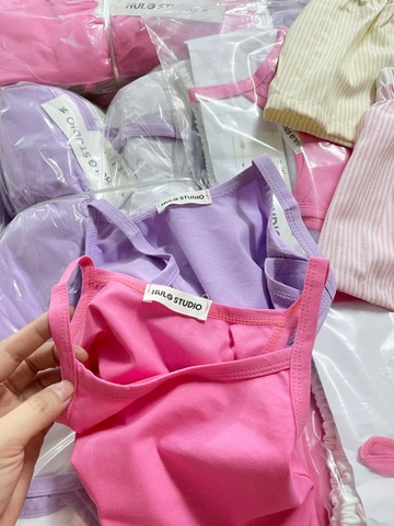 BT971-Combo 2 bộ áo dây quần cộc hồng tím chất cotton mát cho bé