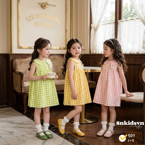 damgai04- Đầm bé gái kẻ 3 màu dáng suống đính thỏ