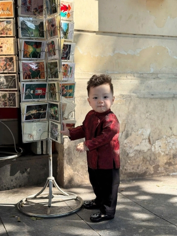 Bt813- Bộ áo dài gấm xanh- Đỏ mix quần kaki đen