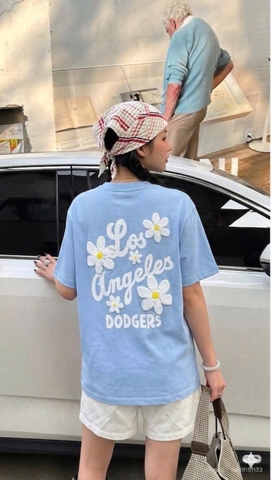 A580-Áo thun suông xanh dương họa tiết trắng