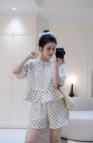 SET992-Set dáng BABYDOLL màu be chấm bi đen quần cộc