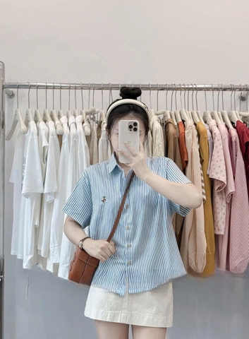 A213-Áo sơ mi cố đức kẻ VẠT BẦU THÊU NGỰA