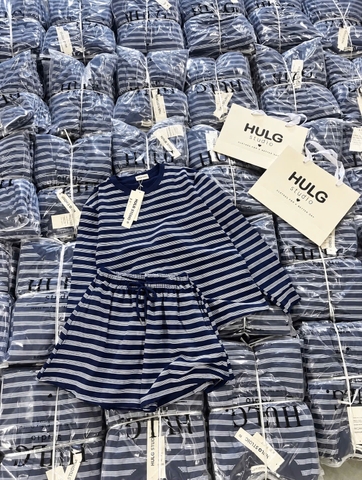 Set1056- Set áo thun kẻ đen dài phối quần cộc