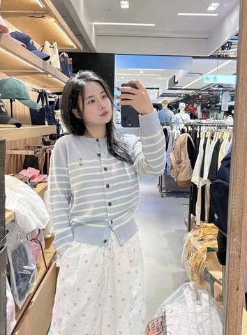 A382- Áo len kẻ ngang 2 tem y hình hàng nhà máy dày dặn