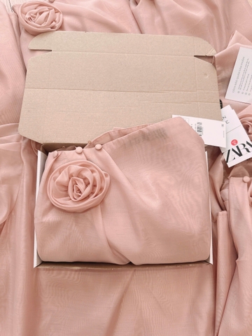 A154-Áo sơ mi nữ voan tơ cúc bọc đính hoa