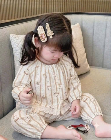 BT1015-Combo 2 bộ pijama dài tay bé gái
