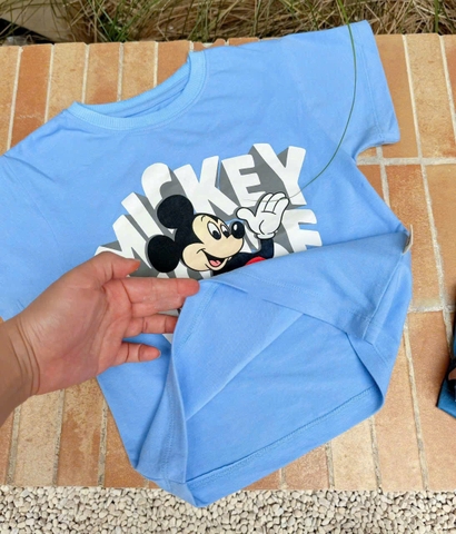 BT485- Bộ áo cotton Mickey mouse xanh lá mix quần cua bé trai