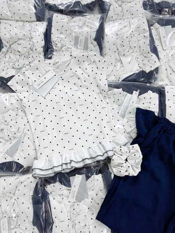 Set628- Set áo thun bi trắng kèm quần đũi than tặng kèm chun tóc