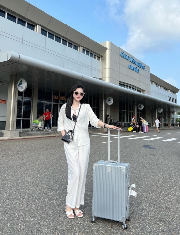 Set đũi tằm trắng có lót quần