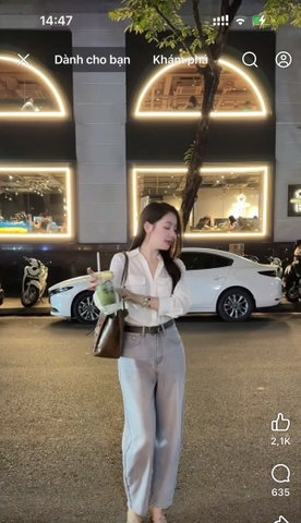 A379-Áo sơmi  trắng dài tay 2 túi ngực