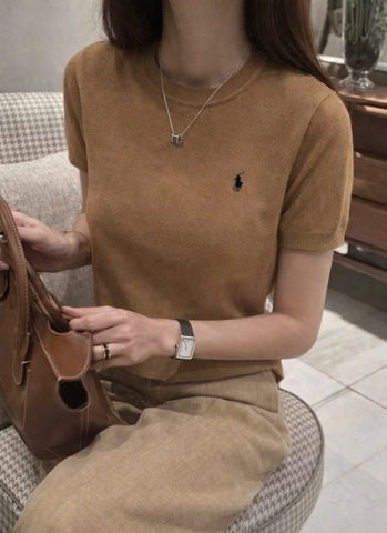 A515-Áo len cộc tay dệt kim màu nâu thêu ngựa mẫu mới 2026