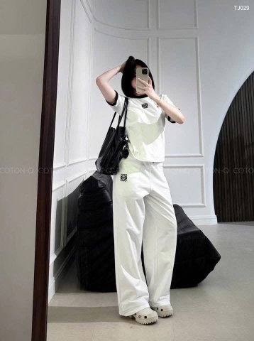 Set724- Set áo cộc quần suông đen trắng viền hoạ tiết thêu