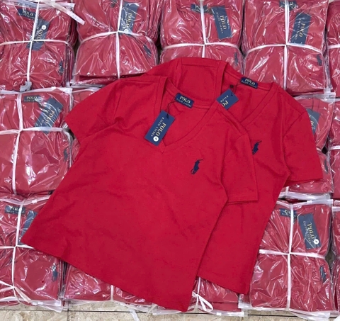 A513-Áo thun đỏ cộc tay cổ V thêu ngựa