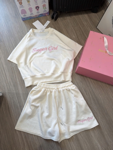 Set863- Set cộc tay màu be thêu chữ nổi hồng vải coton mềm