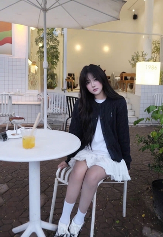 A559-Áo len cadigan  màu xanh than thêu gấu W