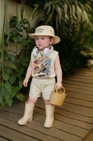 Bt586- Bộ BOM BOM quần kẻ màu be chất cotton