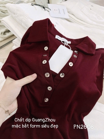 Set865- Set áo thun đỏ cúc phối quần jean trắng suông nổi bật