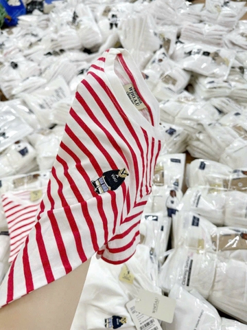 A173-Set 2 áo mẹ/con WHO thêu chất cotton