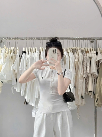 A265- Set 3 áo cộc tay cúc trước thêu ngựa trắng-nâu-đen