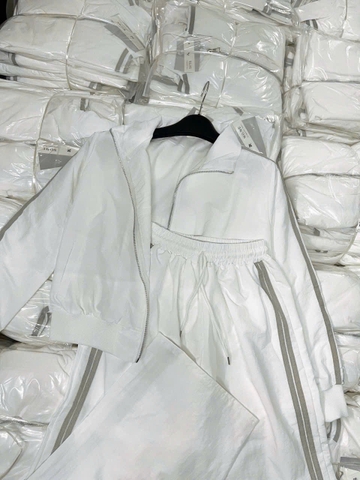 Set774- Bộ gió lụa 2 lớp màu trắng viền bạc chất mềm đẹp