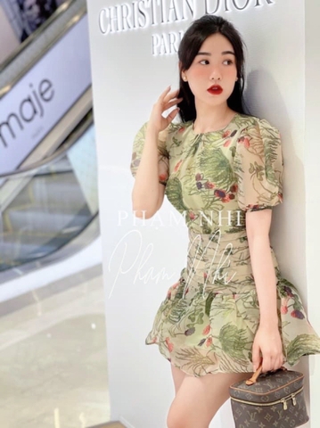 Đầm hoa xanh xếp ly thân đuôi cá vải cao cấp