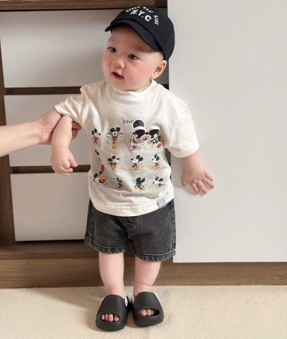 🧡🧡 BT524- Bộ áo TƠ nhện màu xám mix quần trắng hoạ tiết in