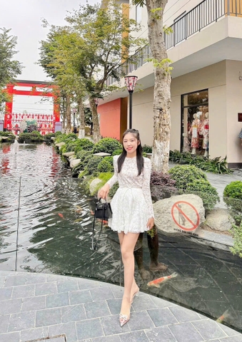 SET360- Set áo ren đệm vai phối chân váy xếp ly nơ eo