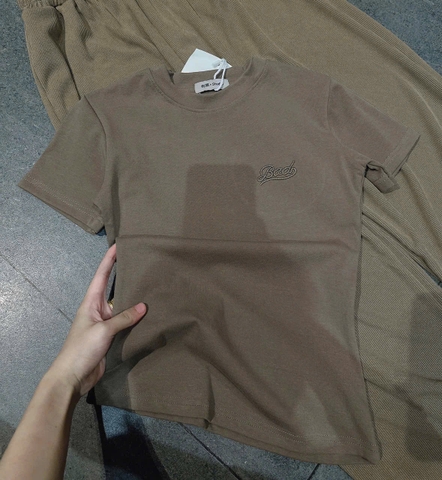 SET482-Set bộ chữ thêu BAD tăm nhung màu nâu quần bom