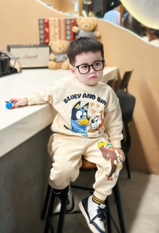 Bn175 (9-26kg) Bộ nỉ thu đông bé trai Cún BLuey màu be VNXK