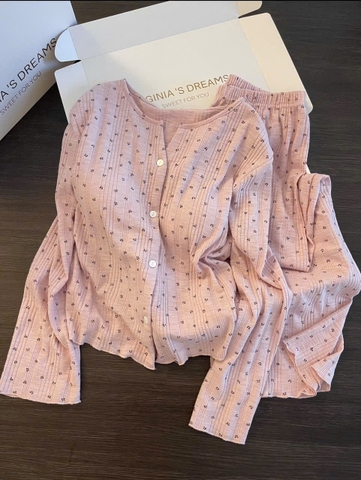 Set822- Set pijama mặc nhà màu hồng hoạ tiết hoa đen có sẵn đệm ngực
