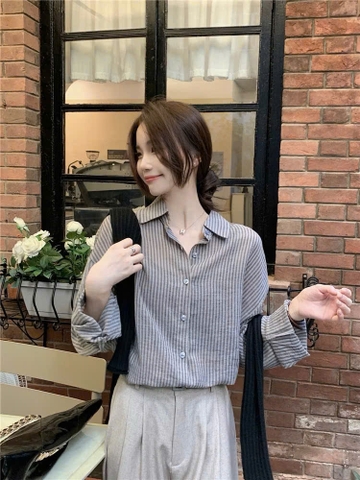 A133-Áo sơ mi nữ suông kẻ xám