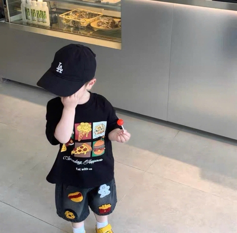BT819- Bộ áo thun đen hình Pizza cộc tay kèm quần jean cho bé