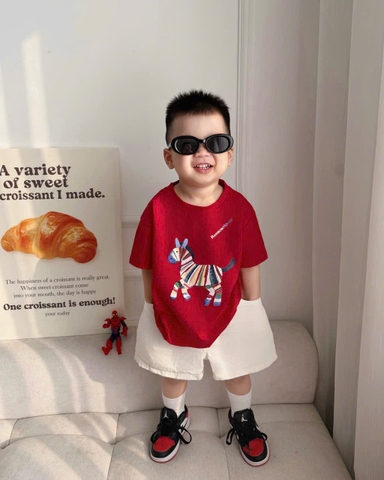 A557-Áo thun gia đình màu đỏ cộc tay Tết con ngựa