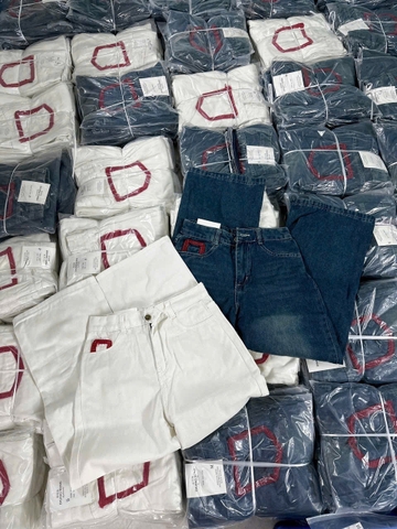 QUAN012- Quần jeans suông túi thêu đỏ 2 màu trắng,xanh