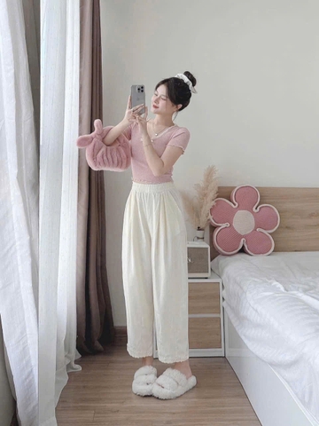 Set492- Set áo len mongtoghi hồng mix quần lien chân ren màu b e