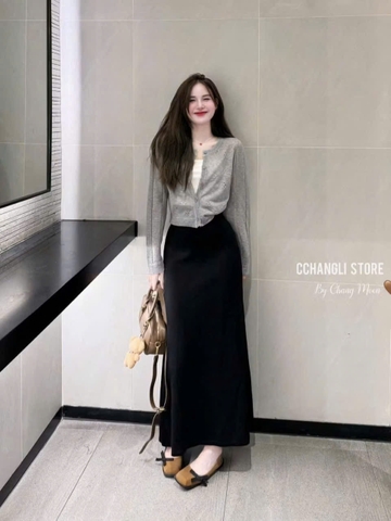 Set825- Set dạo phố váy 2 dây đen phối áo len cadigan xám