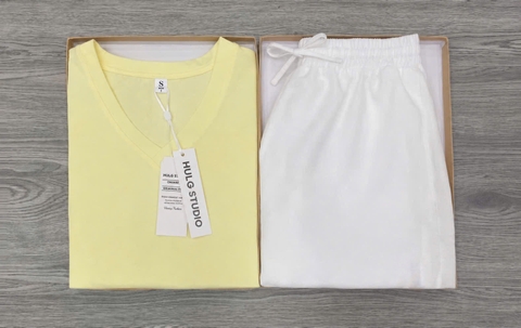 SET1003- Set áo đũi vàng phối quần short trắng
