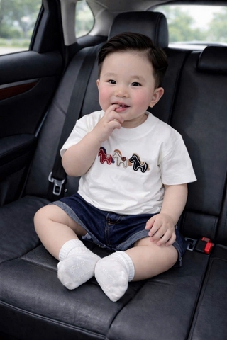 A565-Áo thun suông thêu ngựa mẹ và bé