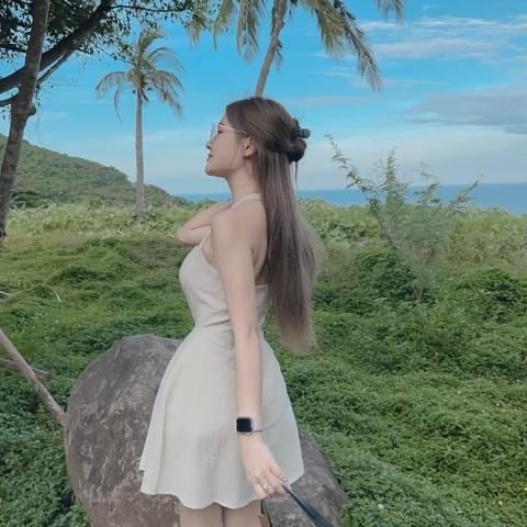 DAM009- Đầm be hai dây 2 lớp dáng xoè cúc cổ lưng