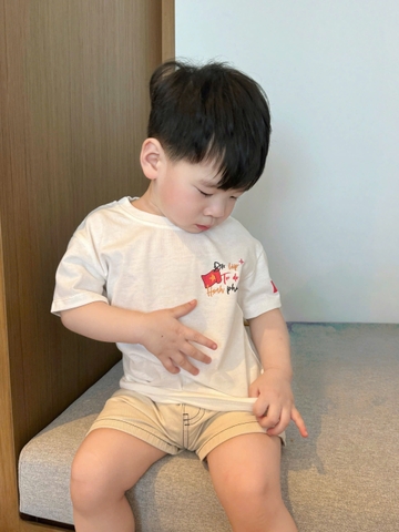 A237- áp phông trắng mẹ con  dịp lễ Yêu Nươc