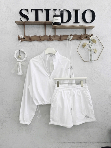 SET735-Bộ gió thể thao áo kéo khoá phối quần short 2 màu đen trắng