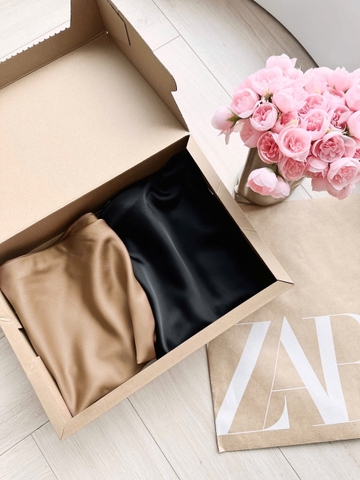 CV001- Chân váy lụa dáng xoè 2 màu vàng đồng- đen chất lụa vân dày dặn