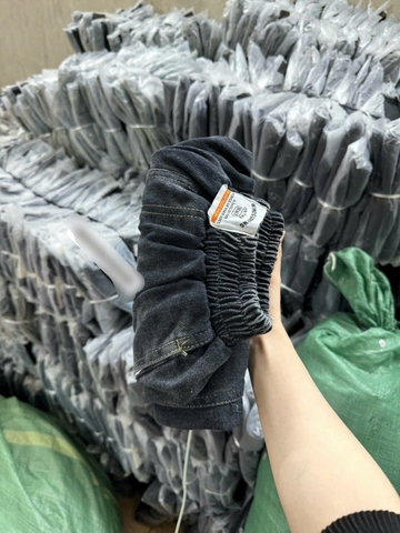 QUAN014-QUẦN JEANS SUÔNG CẠP CHUN MÀU KHÓI dài 100cm