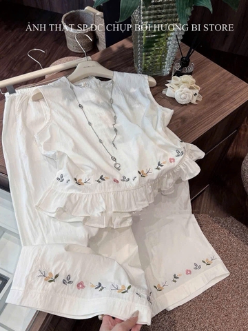 SET963-  SET ĐŨI TRẮNG THÊU GẤU PHỐI BÈO QUẦN SUÔNG