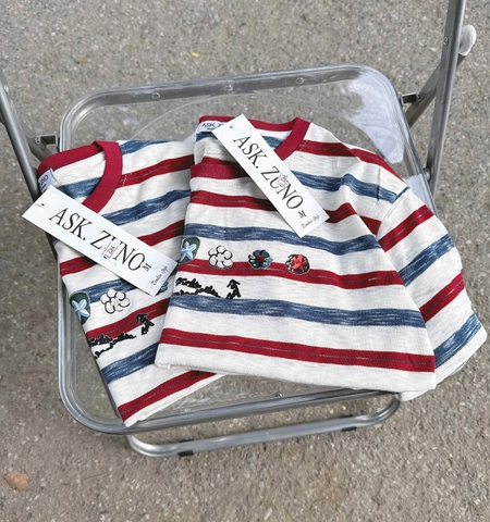 A311- Áo thun xược kẻ ngang viền đỏ in trước dáng suông