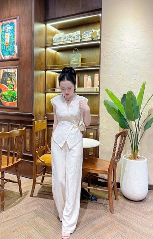 SET752- Bộ đũi lien áo vest sát nách phối quần suông trắng